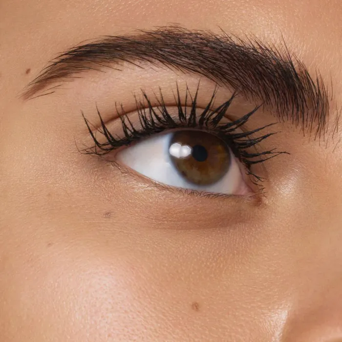 Flourishing Volumizing Mascara