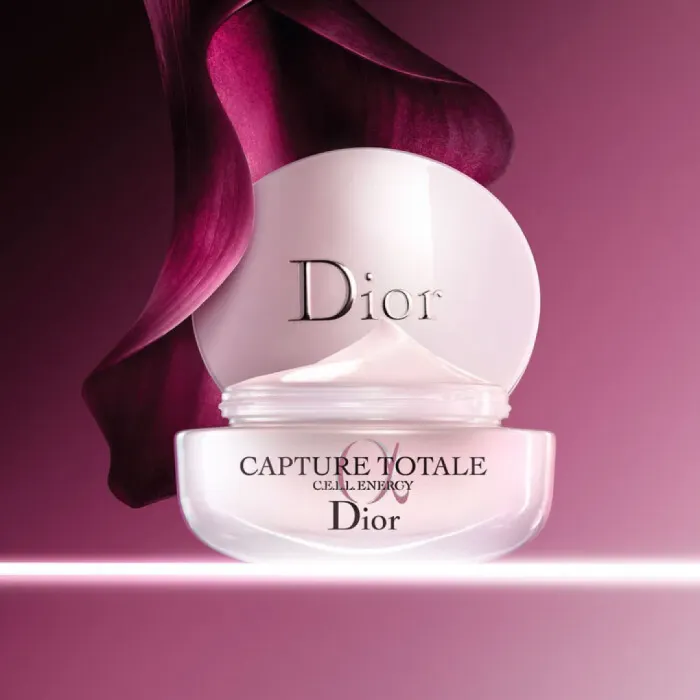 Capture Totale Firming and Wrinkle-Correcting Creme