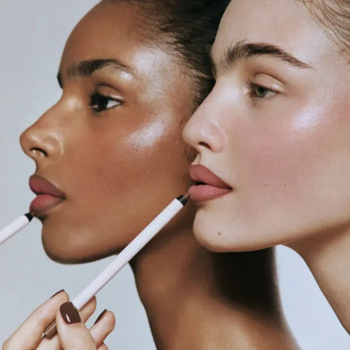 Plumping Lip Liner