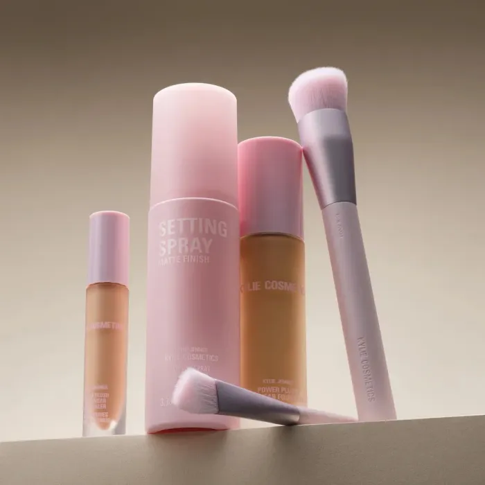 Power Plush Longwear Foundation