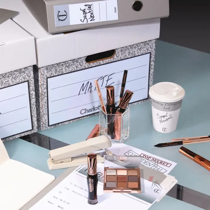 Charlotte's Palette Of Beautifying Eye Trends Super Natural