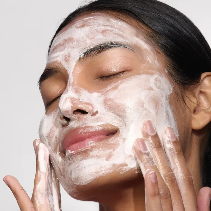Hydrating Gentle Foaming Face Cleanser