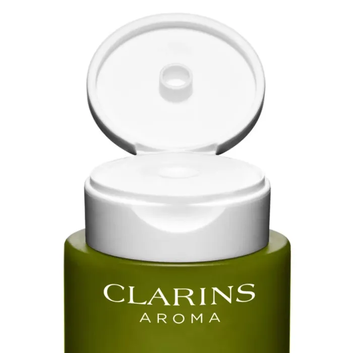 Eau Extraordinaire Revitalizing Shower Milk
