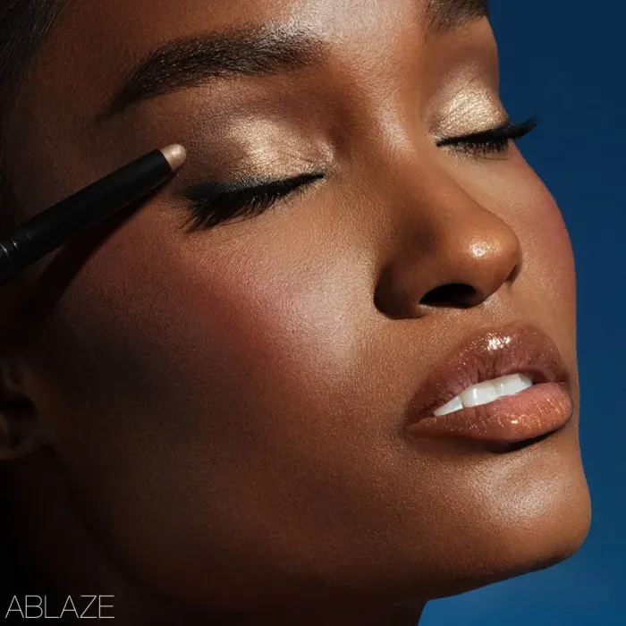 Total Seduction Eyeshadow Stick