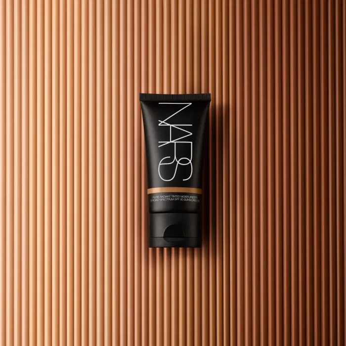 Pure Radiant Tinted Moisturizer SPF 30
