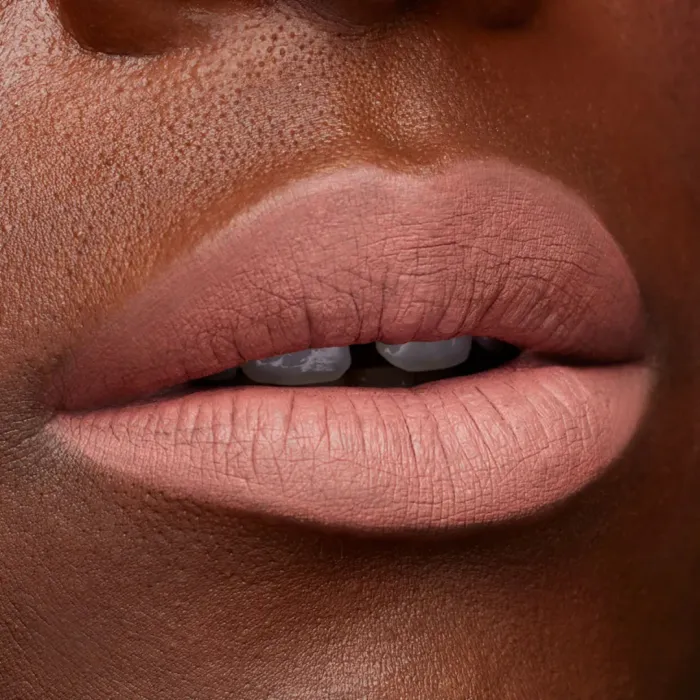 Liquid Matte Ultra-Comfort Transfer-Proof Lipstick