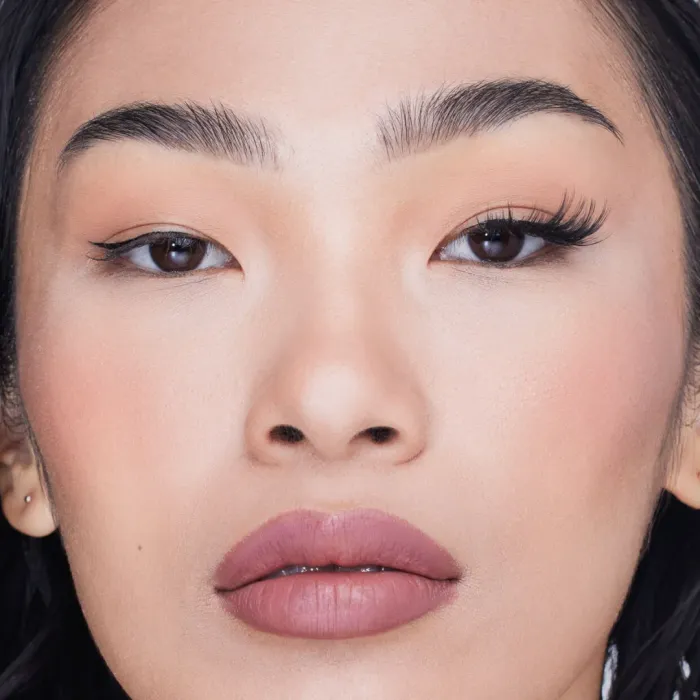 Hoodie Flares #25 Classic Lashes