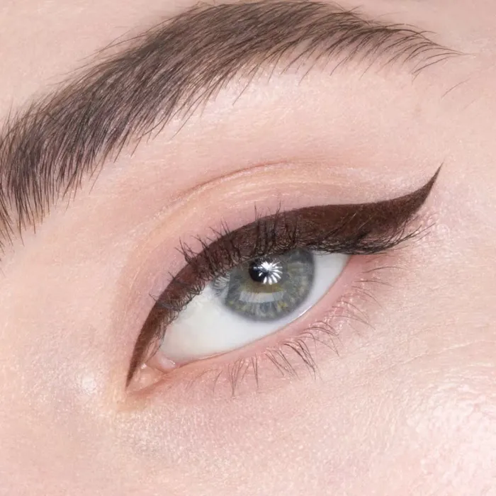 At The Borderline Eyeliner Marker