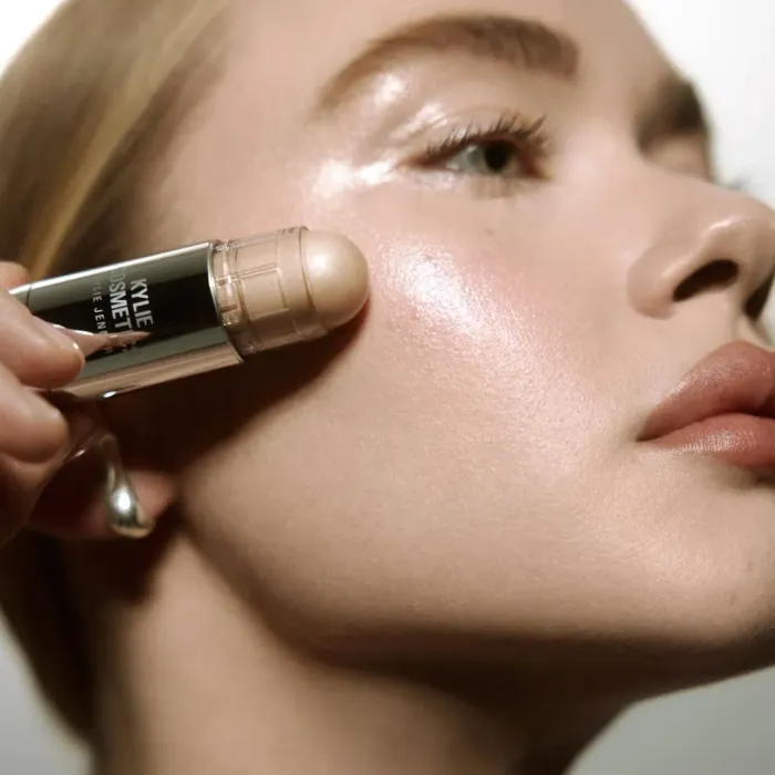 Dewy Balm Stick