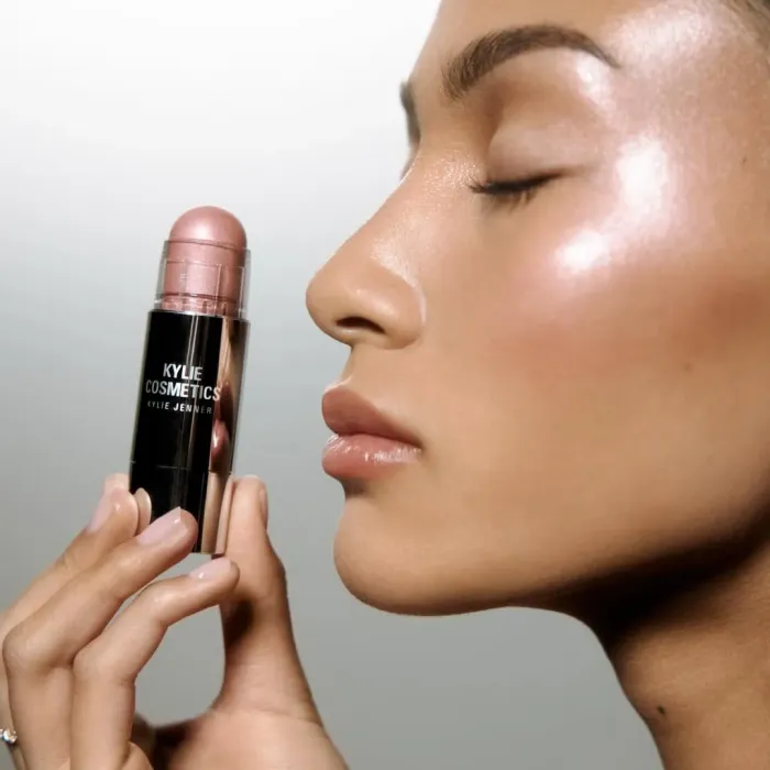 Dewy Balm Stick