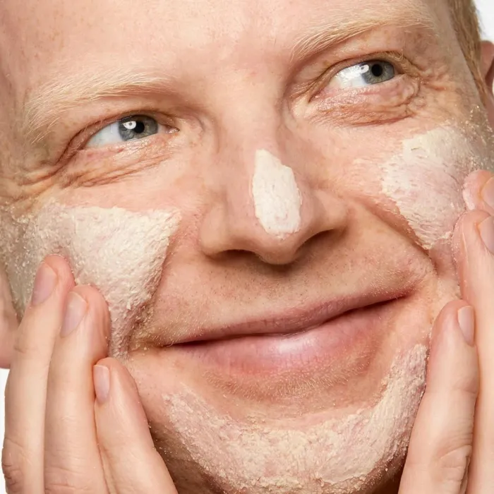 Clinique For Men™ Face Scrub