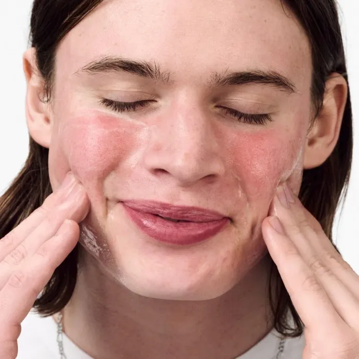 Redness Solutions Soothing Cleanser With Probiotic Technology