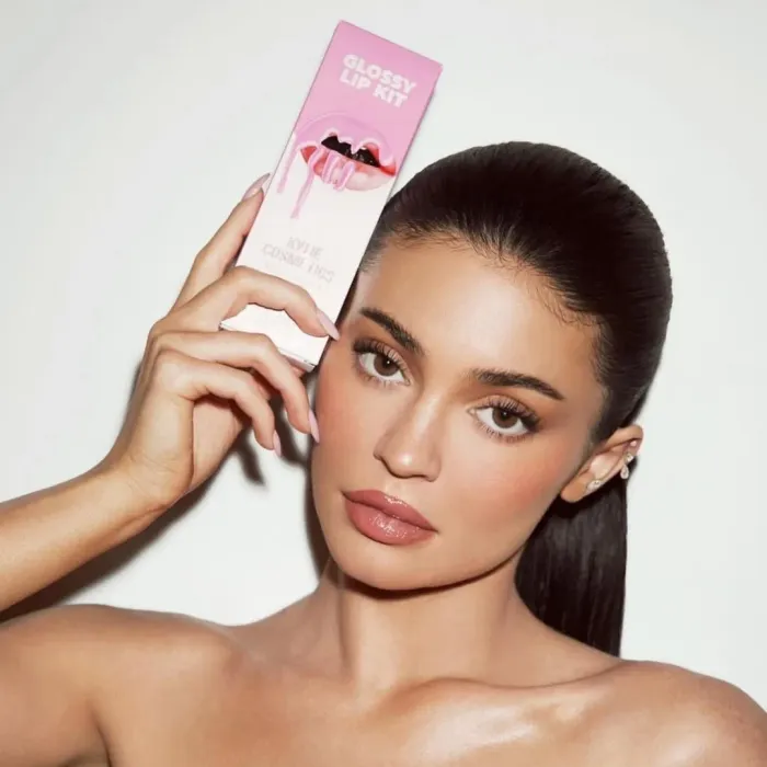 Glossy Lip Kit
