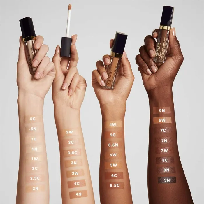Futurist Soft Touch Brightening Skincealer Concealer