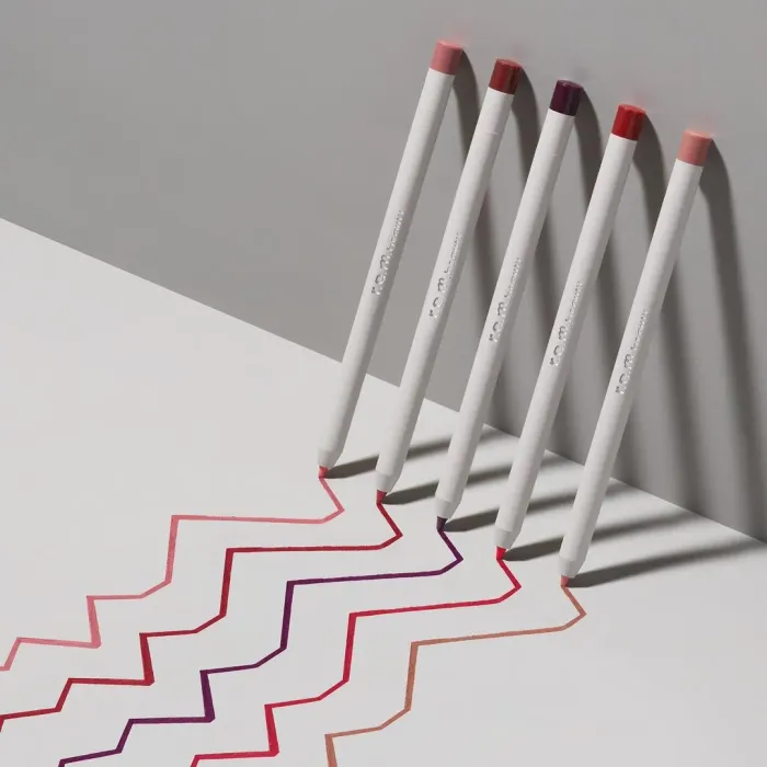 At The Borderline Lip Liner Pencil