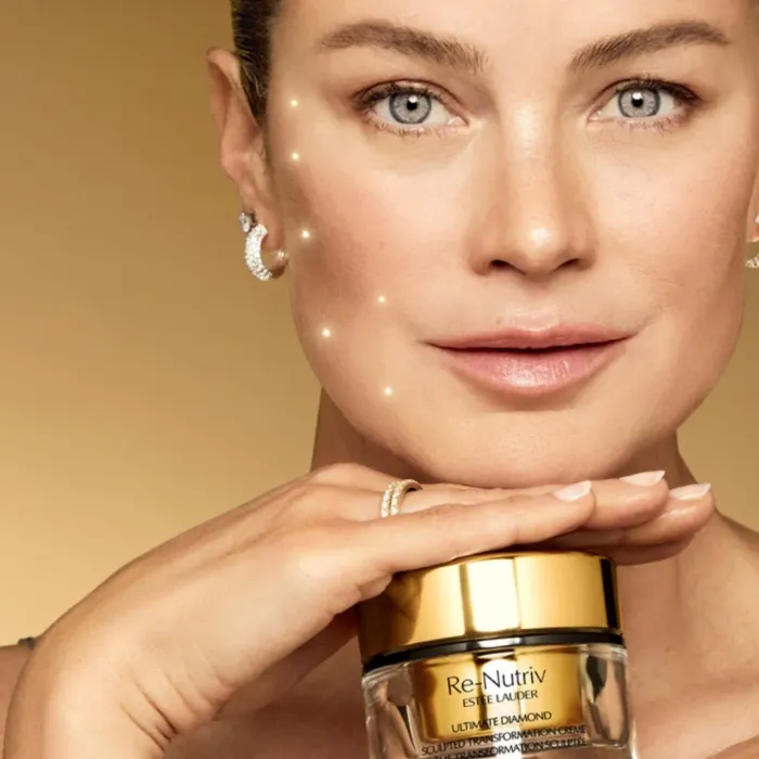 Re-Nutriv Ultimate Diamond Sculpted Transformation Creme Moisturizer