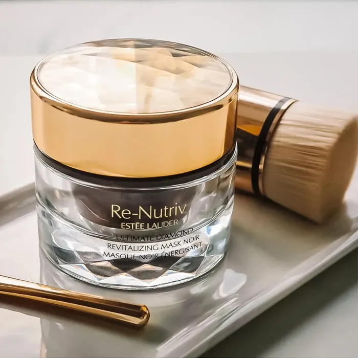 Re-Nutriv Ultimate Diamond Revitalizing Mask Noir