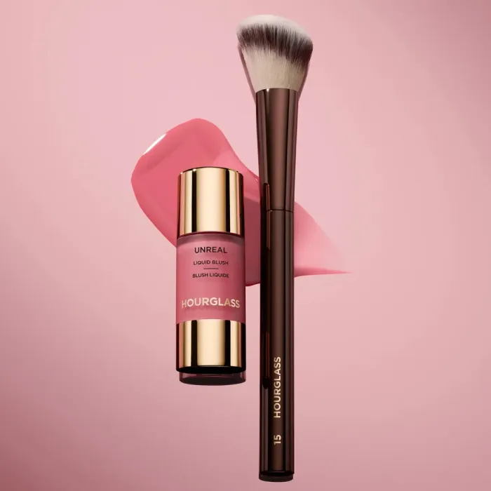 No. 15 Blush Brush