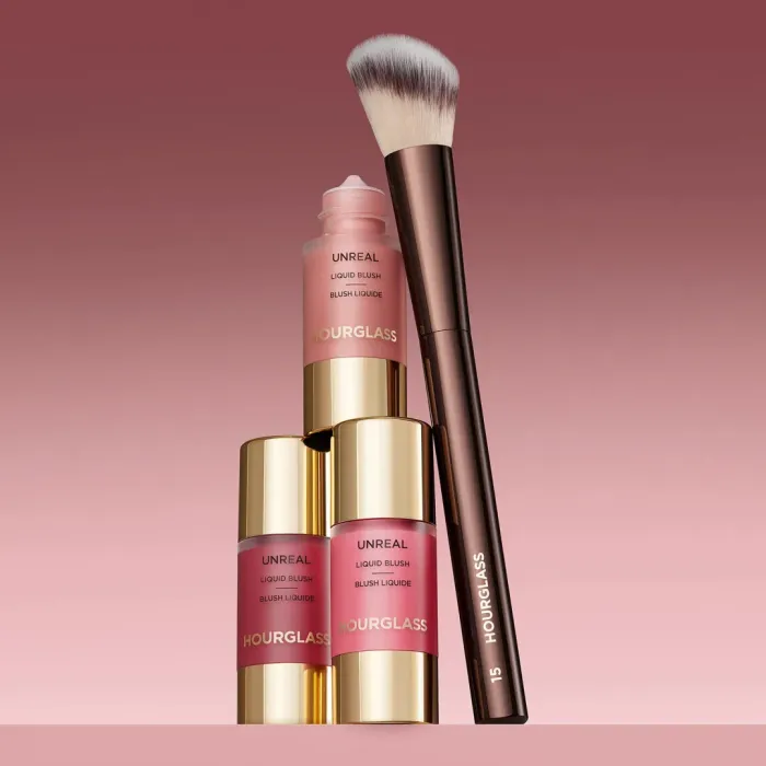 No. 15 Blush Brush