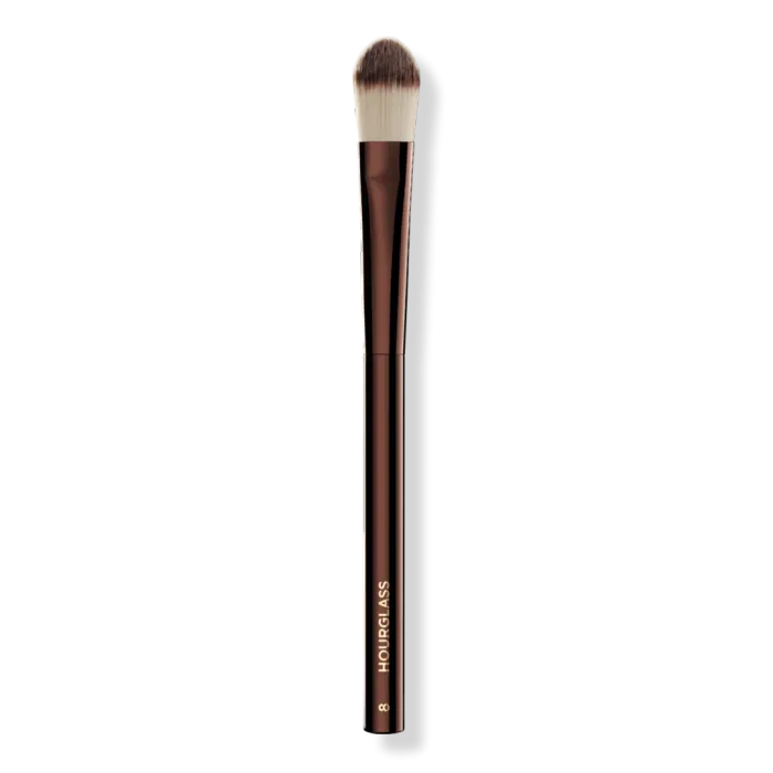 Nº8 Large Concealer Brush