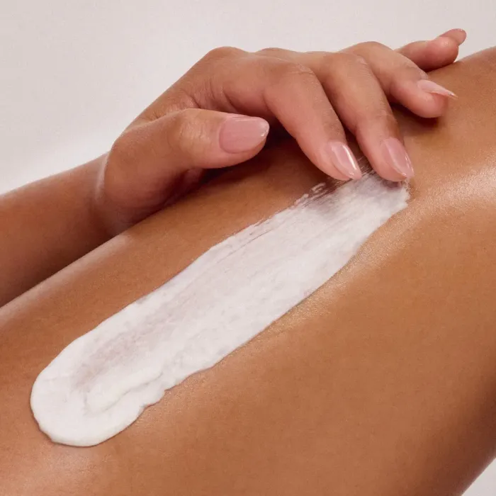 Find Comfort Hydrating Body Mousse to Oil - Feel Seen
