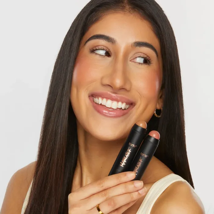 Maneater™ Silk Stick Bronzer