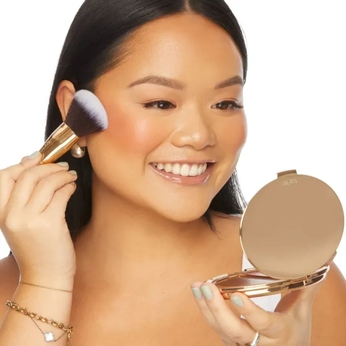 Park Ave Princess™ Cream Face Brush