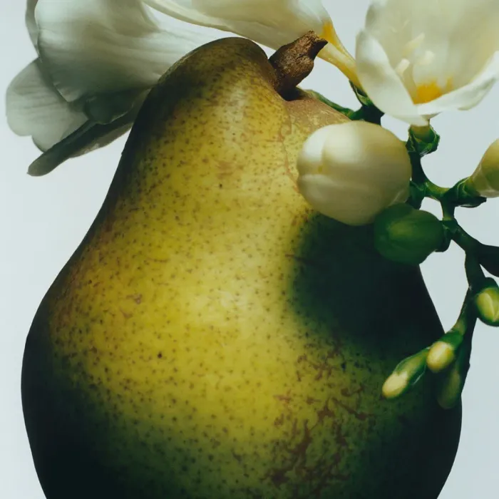 English Pear & Freesia Room Spray