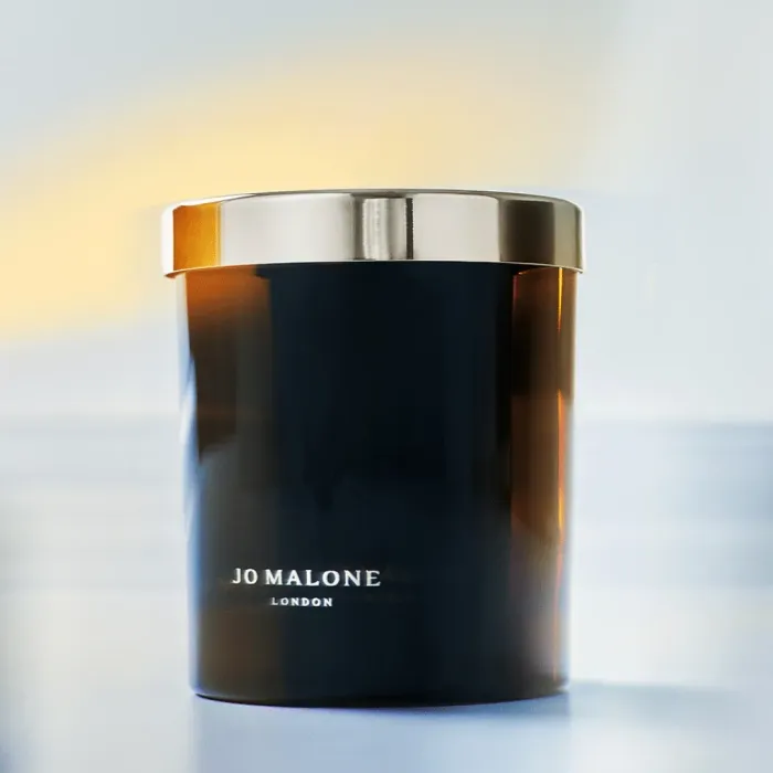 Velvet Rose & Oud Scented Candle
