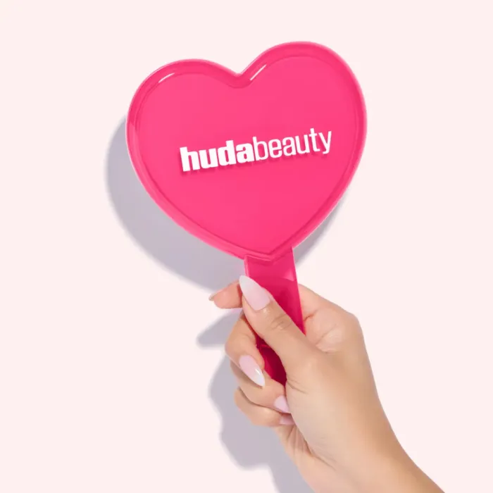Huda Beauty Glossy Heart Mirror