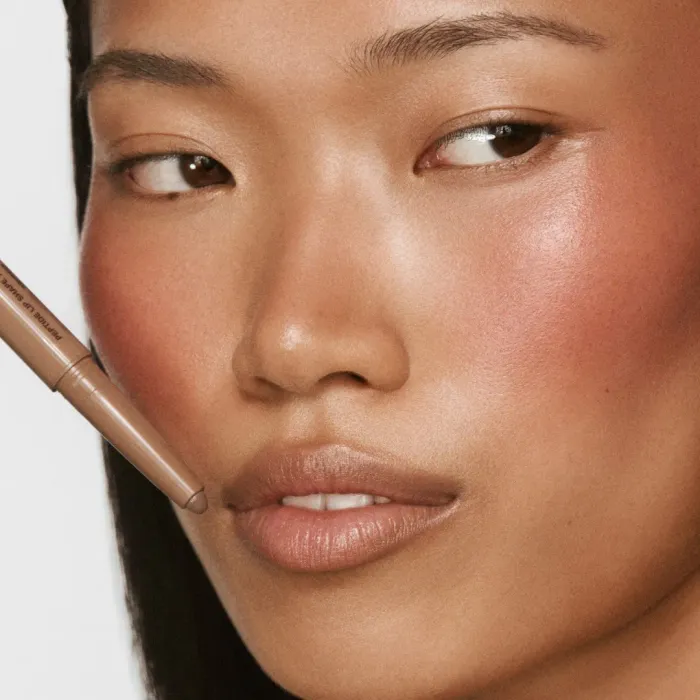 Peptide Lip Shape