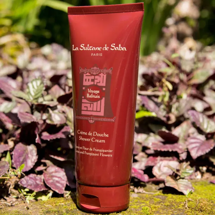 Shower Cream Lotus and Frangipani Flower Fragrance